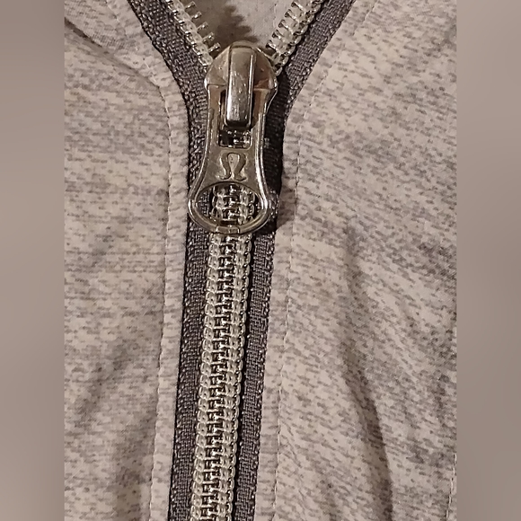 lululemon lightweight hooded zip drawstring waist robe jacket - Picture 5 of 11